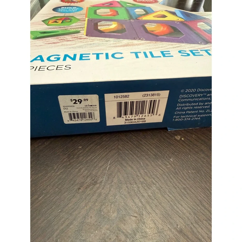 Discovery Kids Magnetic Tile Set‎ 24 Pieces STEM Building Toy 3D Models Ages 4+